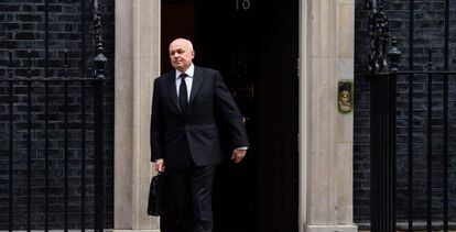 El ministro de Trabajo brit&aacute;nico, Iain Duncan Smith, sale de Downing Street esta semana.