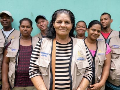 Suzy Haylock y otros voluntarios en el centro de salud de Kaukira (departamento de Gracias a Dios, Honduras).