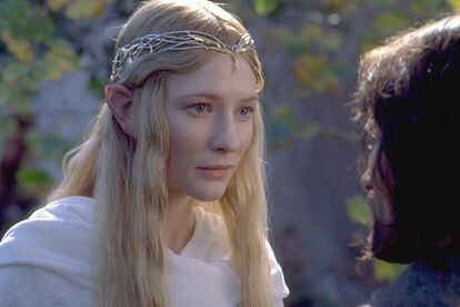Cate Blanchett en un fotograma de El señor de los anillos.