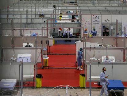 Interior del hospital de campaña de Ifema.