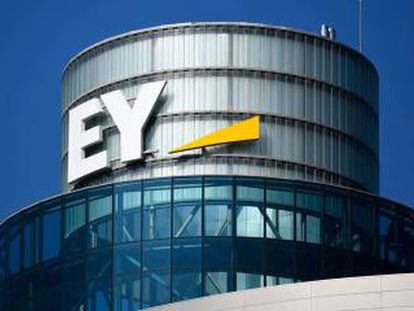 EY cancela la escisión de los negocios de auditoría y consultoría