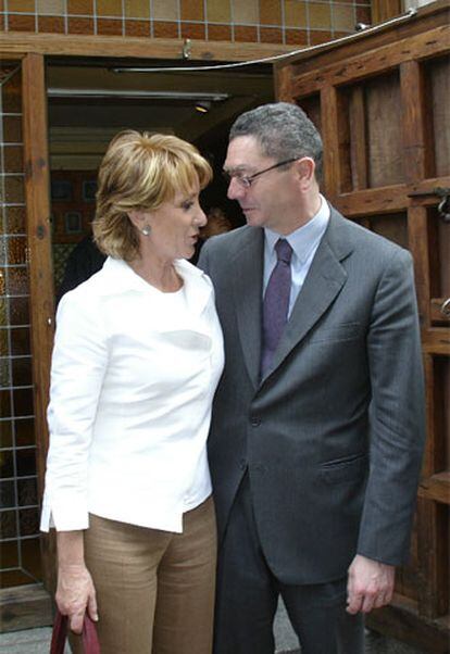 La presidenta de la Comunidad de Madrid, Esperanza Aguirre, con el alcalde Alberto Ruiz-Gallardón
