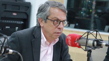 Rodrigo Pardo durante una entrevista en Caracol Radio.