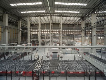 Interior de la nueva línea de producción inaugurada
