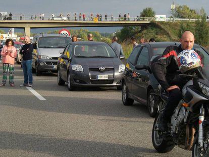 Huelga General Cataluña. Corte de carretera en Girona