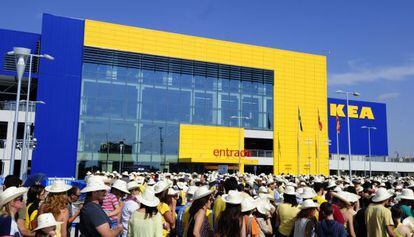 Obertura de la botiga d'Ikea a Alfafar (València), el juny del 2014.