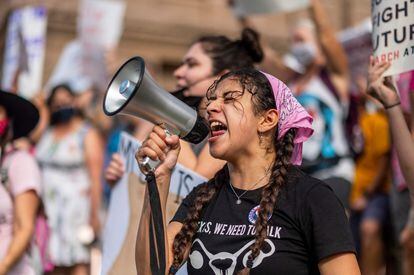 Una mujer protesta en Austin contra la ley del aborto en Texas, a inicios de octubre.