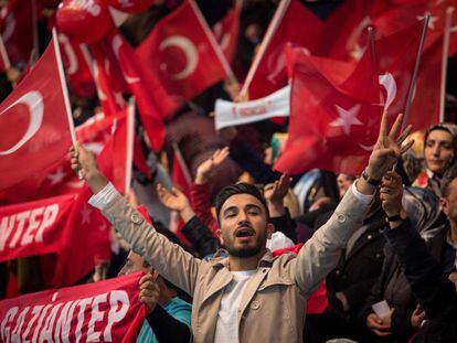 Seguidores del AKP este s&aacute;bado en el mitin de Ankara.