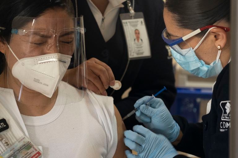 México vacuna a 9.500 personas en tres días de campaña e intensifica la  búsqueda de dosis | EL PAÍS México