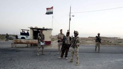 Soldados iraquíes en Arar, cerca de la frontera con Arabia Saudí.