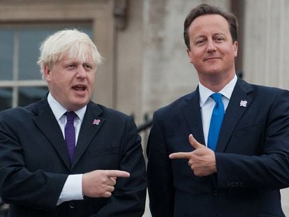 El alcalde de Londres, Boris Johnson, a la izquierda, junto al primer ministro brit&aacute;nico, David Cameron, en 2012 en Londres.