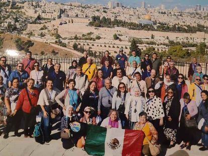 Un grupo de turistas mexicanos en Jerusalén, en una imagen compartida en redes sociales. Todos ellos permanecen varados en territorio isaerlí.