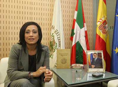 Rafaela Romero, en su despacho en la sede de las Juntas Generales, durante la entrevista.