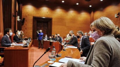 Un momento de la reunión de la mesa de partidos del Parlamento catalán.