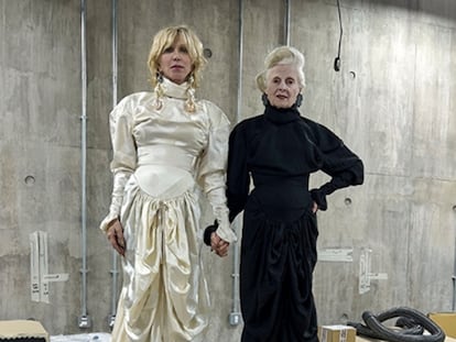 Courtney Love y Vivienne Westwood, fotografiadas por Juergen Teller para la última campaña de la diseñadora.