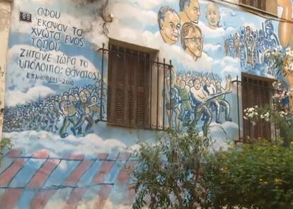Uno de los muchos murales que pueblan Exarchia