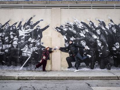 Agn&egrave;s Varda y el fot&oacute;grafo JR.