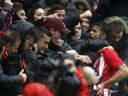 Diego Costa celebra su gol frente al Getafe.