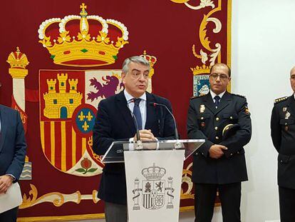 El delegado del Gobierno en el Pa&iacute;s Vasco, Javier de Andr&eacute;s, en una comparecencia hoy en San Sebasti&aacute;n.