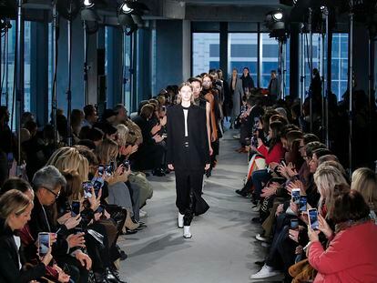 NEW YORK, NY - FEBRUARY 11: A model walks the runway at the Proenza Schouler Ready to Wear Fall/Winter 2019-2020 fashion show during New York Fashion Week on February 11, 2019 in New York City. (Photo by Victor VIRGILE/Gamma-Rapho via Getty Images)