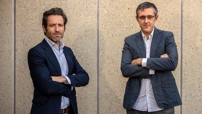 Eduardo Madina (derecha) y Borja Sémper, este lunes en Madrid.