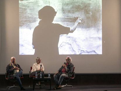 Carlos Pérez Siquier, Laura Terré y Ramón Masats (de izquierda derecha), el miércoles en su charla en el Museo Reina Sofía.