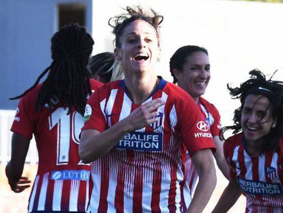 Esther celebra un gol del Atlético la pasada jornada ante el Valencia.