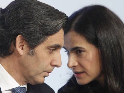 Jos&eacute; Mar&iacute;a &Aacute;lvarez-Pallete y Laura Abasolo, en la presentaci&oacute;n de los resultados de 2017, en febrero pasado.