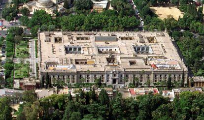 Vista aérea del edificio de la Universidad de Sevilla, en el histórico edificio de la Fábrica de Tabacos, en la capital sevillana.