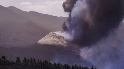 El volcán de La Palma afecta ya a más de 1.000 viviendas en dos semanas de erupción