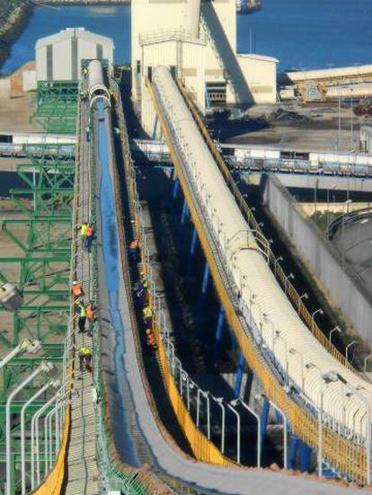 Capotaje de una cinta transportadora en la central t&eacute;rmica de Jorf Lasfar, en Marruecos.