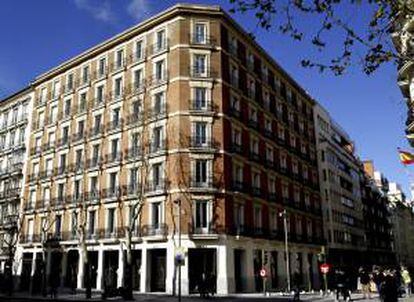 Edificio del número 23 de la calle Serrano de Madrid que acoge la décimotercera tienda emblemática o 'flagship store' de la firma Inditex. EFE/Archivo