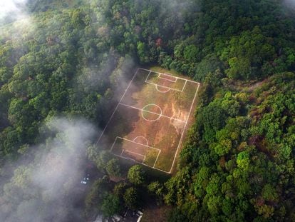 Vista aérea de la "cancha de los dioses", en el cráter del volcán Teoca.