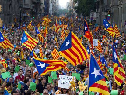 Miles de catalanes tomaron las calles la Diada de 2012.