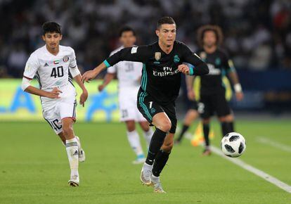 El delatero portugués Cristiano Ronaldo, en posesión de balón.
