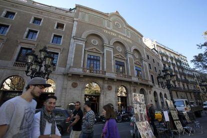 La fachada del Teatro Principal, una vez rehabilitada.