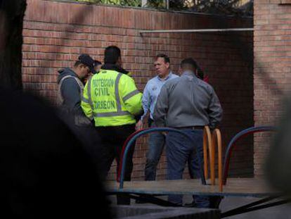 Las autoridades informan de que un alumno que portaba dos armas disparó contra una maestra y sus compañeros en un centro educativo en el Estado de Coahuila