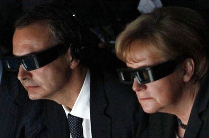 Zapatero y Merkel, ayer en la inauguración de una feria internacional sobre telecomunicaciones.