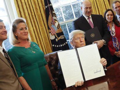 Donald Trump, en la firma del decreto