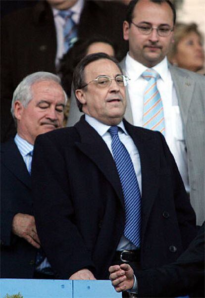 El presidente del Real Madrid, Florentino Pérez, en un momento del partido de hoy.