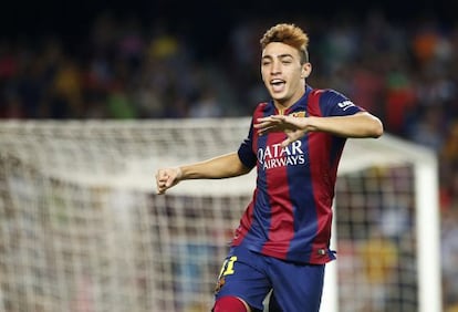 Munir celebra su primer gol en la Liga, contra el Elche en el Camp Nou. 