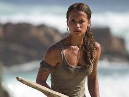 Entrevistamos a la actriz, ganadora del Oscar por  La joven danesa , protagonista de la nueva versión cinematográfica del mítico videojuego  Tomb Raider 