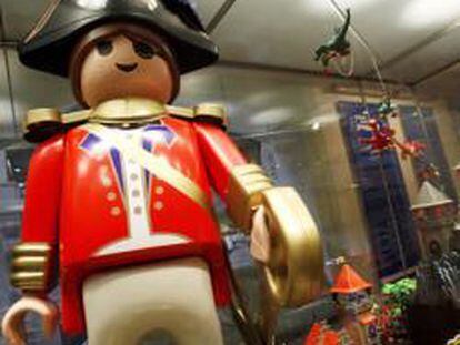 Uno de los muñecos de Playmobil que se pueden ver en la exposición de París.