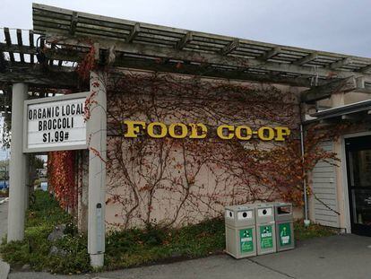La fachada de una cooperativa en Port Townsend (Washington).
