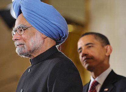 El primer ministro indio, Manmohan Singh, y el presidente estadounidense, Barack Obama, hoy en la Casa Blanca