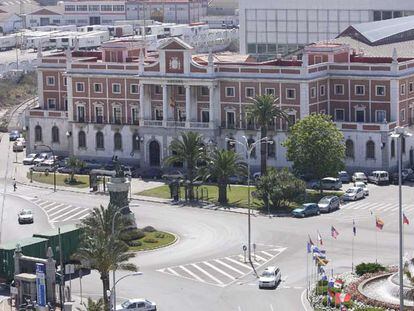 Una vista del edificio de la Aduana de Cádiz.