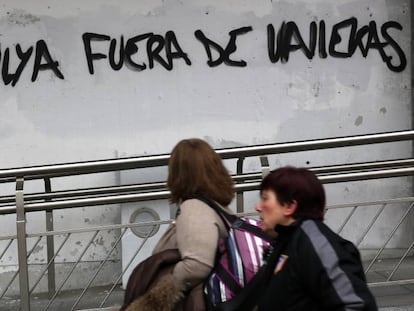 Pintadas contra Zozulya en Vallecas.