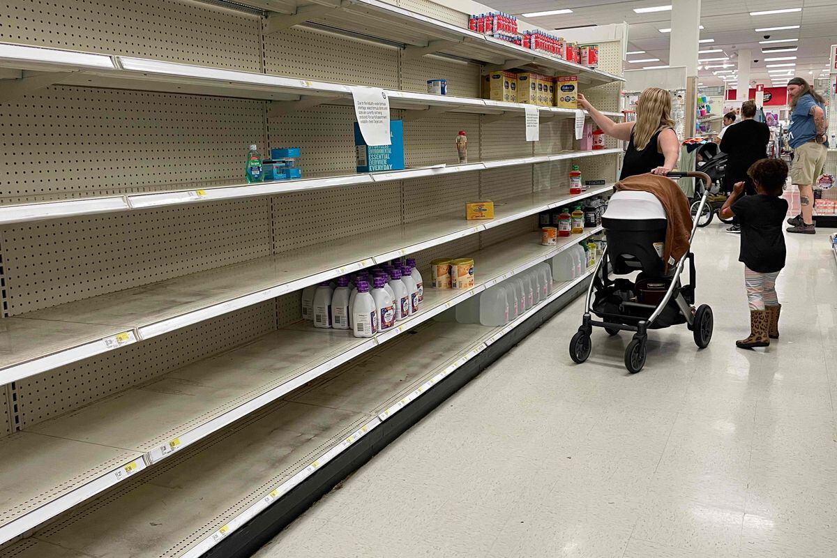 The great crisis of shortage of infant milk in the US triggers requests for help