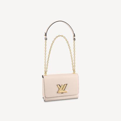 El bolso Twist MM de Louis Vuitton se presentó por primera vez en el desfile de la Colección Crucero de 2015 y, desde entonces, se ha convertido en uno de esos básicos eternos.

3.500€