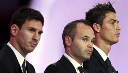 Messi, Iniesta y Cristiano Ronaldo, en la entrega del premio al mejor jugador europeo.